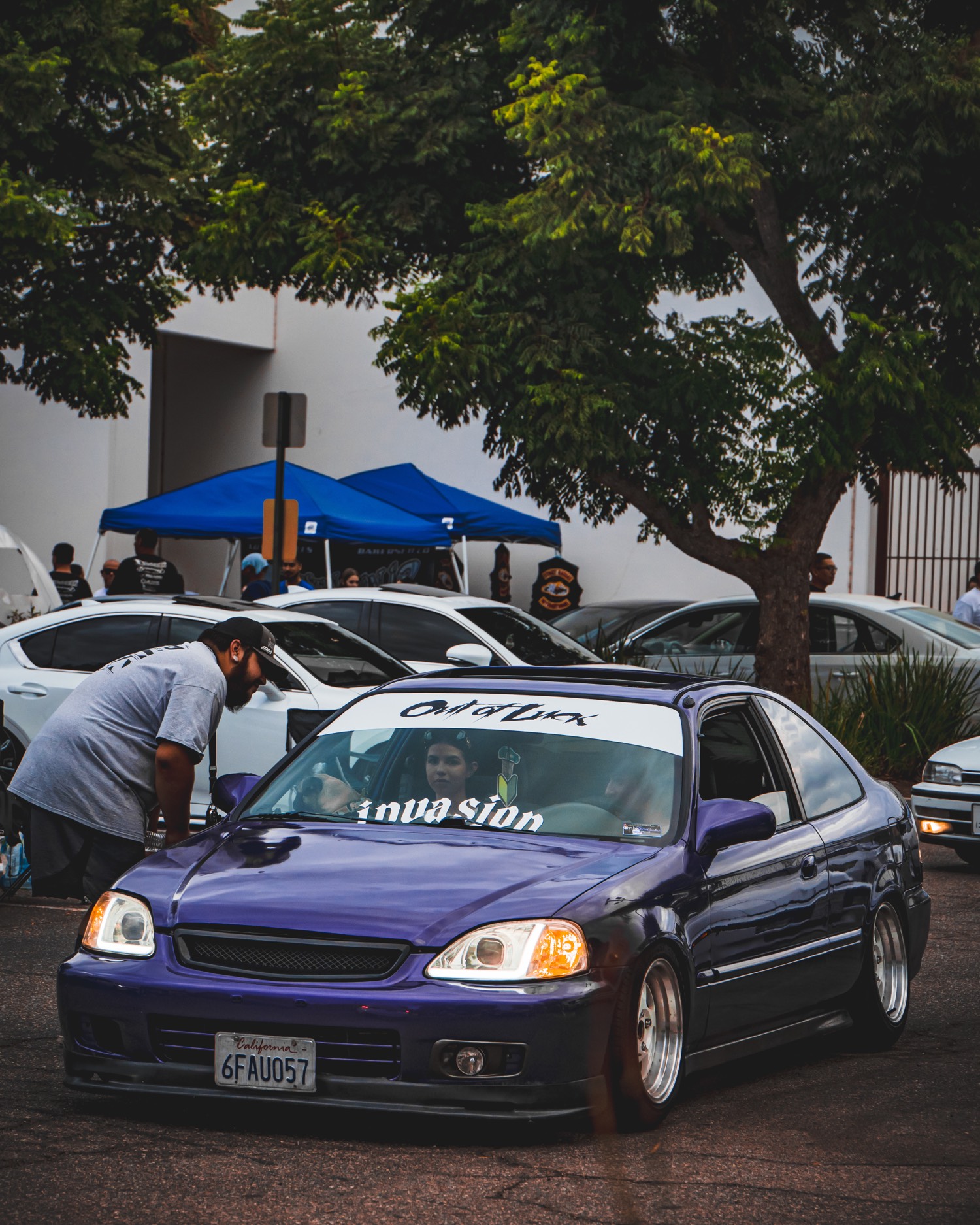 Purple Civic at a meet